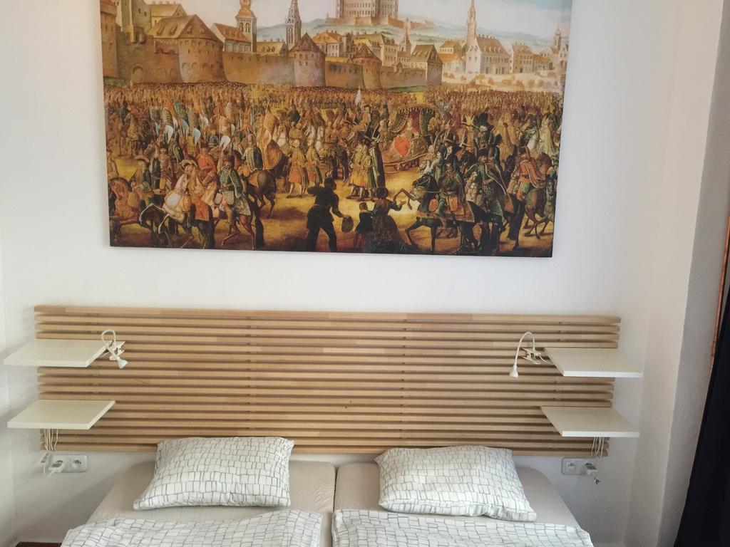 Coronation Apartment Bratislava Luaran gambar